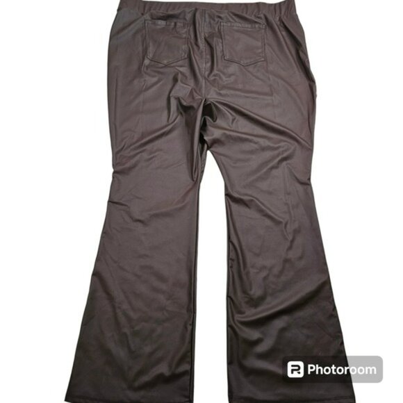 TORRID Signature Waist Faux Leather Bootcut Pants in 4 (26) - Picture 5 of 9